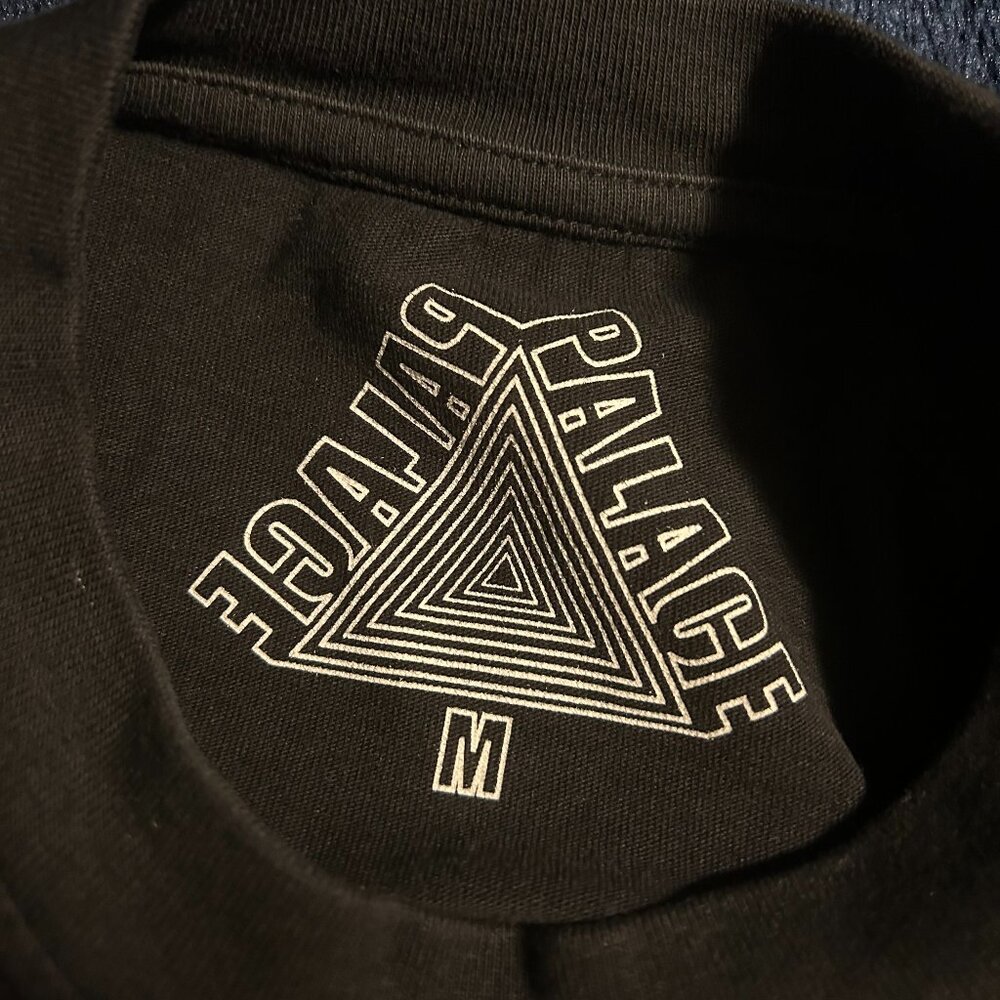 Palace FW16 Black London Stronghold Longsleeve - Picture 4 of 5